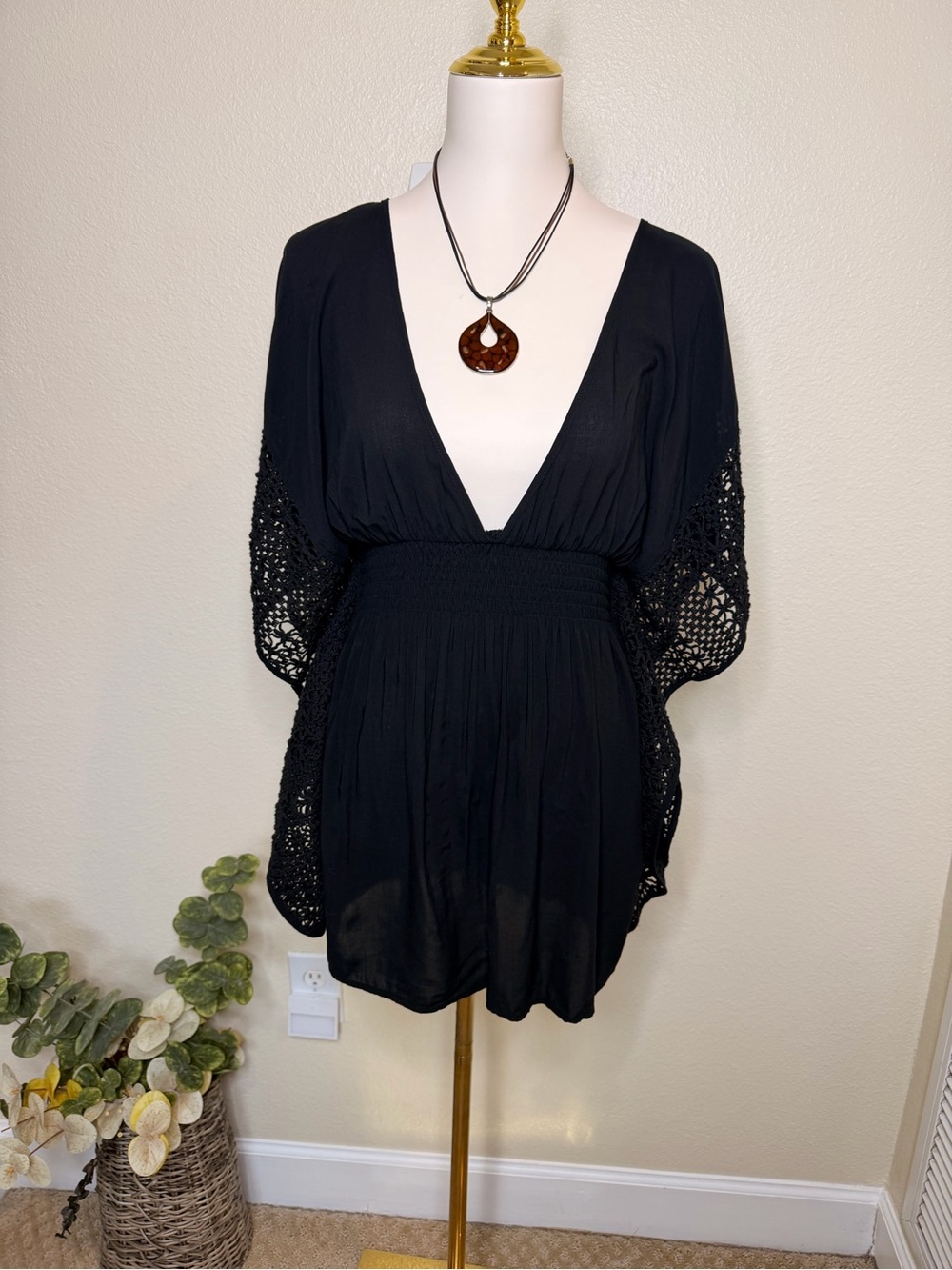 Victoria’s Secret Black Lace Open Back Romper Cover Up Size M